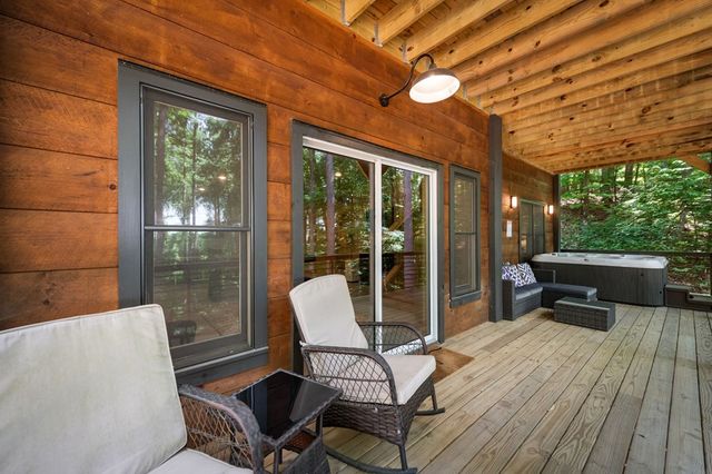 391 Little Bushy Head Road, Blue Ridge, GA 30513