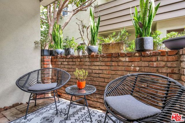 1315 Stanford Street 3, Santa Monica, CA 90404