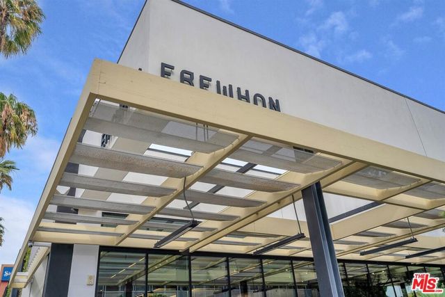 1315 Stanford Street 3, Santa Monica, CA 90404