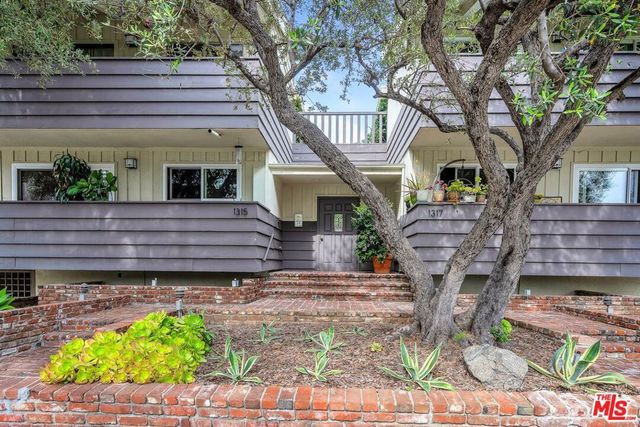 1315 Stanford Street 3, Santa Monica, CA 90404