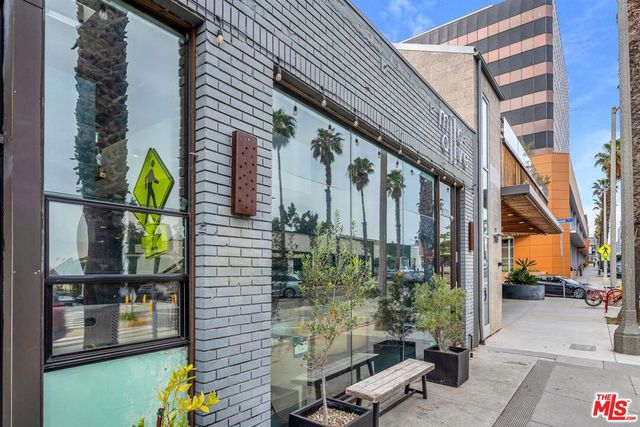 1315 Stanford Street 3, Santa Monica, CA 90404