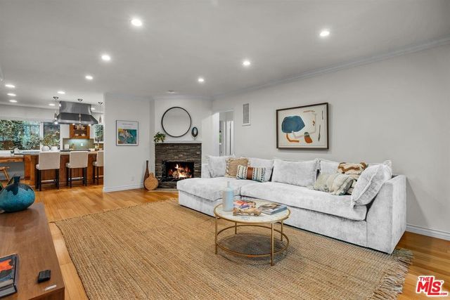 1315 Stanford Street 3, Santa Monica, CA 90404