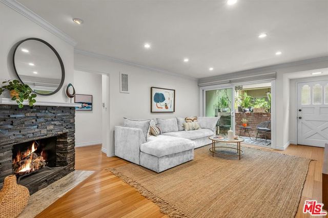 1315 Stanford Street 3, Santa Monica, CA 90404