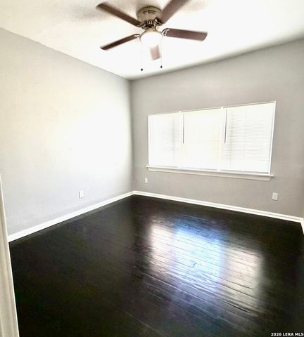 1214 W Winnipeg, San Antonio, TX 78225