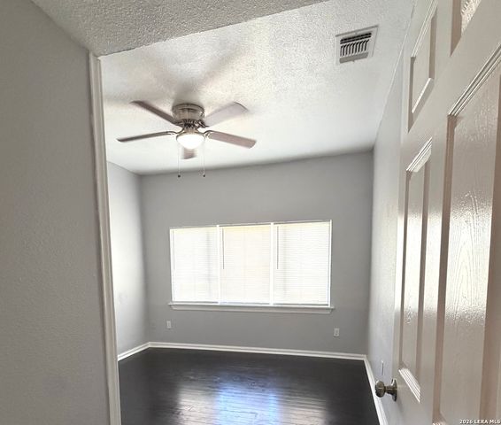 1214 W Winnipeg, San Antonio, TX 78225