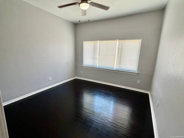 1214 W Winnipeg, San Antonio, TX 78225