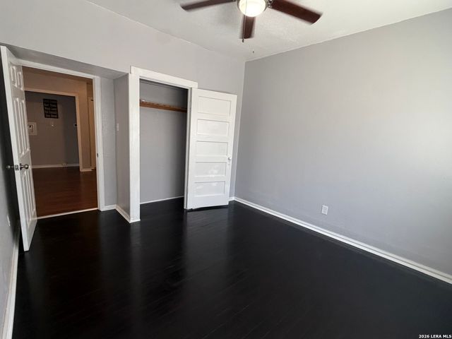 1214 W Winnipeg, San Antonio, TX 78225