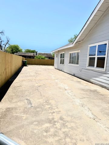 1214 W Winnipeg, San Antonio, TX 78225