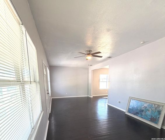 1214 W Winnipeg, San Antonio, TX 78225