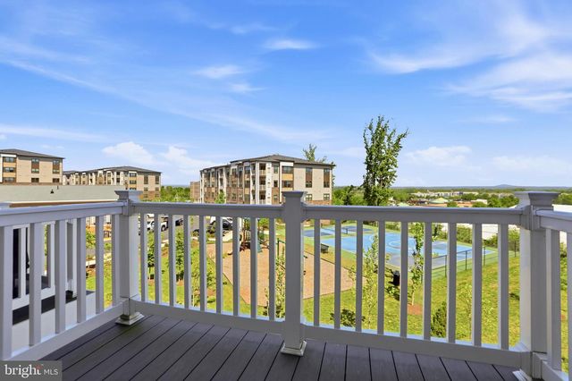 46346 MOUNT KELLOGG TER, Sterling, VA 20164