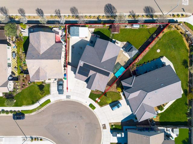 1104 Basalt Dr, Los Banos, CA 93635