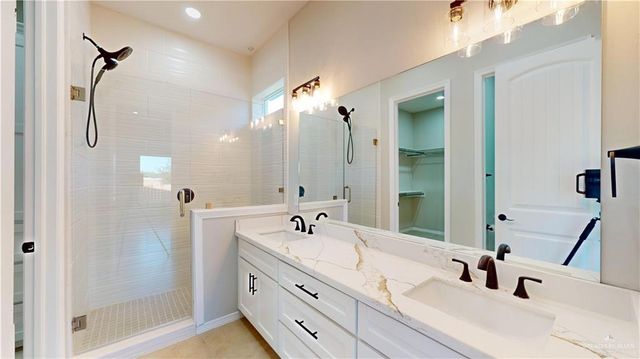 3802 Crimson Avenue, Mission, TX 78574