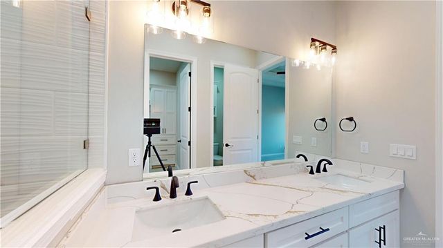 3802 Crimson Avenue, Mission, TX 78574