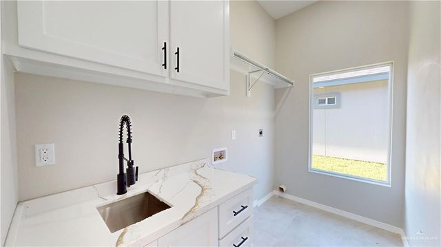 3802 Crimson Avenue, Mission, TX 78574