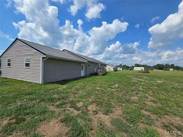 81 Sandy Lane, Benton, MO 63736