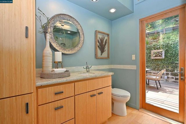 817 Mariposa Rd, Lafayette, CA 94549