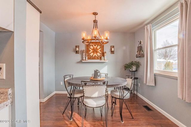 5484 Brook Point Road, Toledo, OH 43611