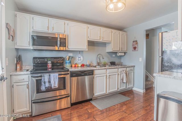 5484 Brook Point Road, Toledo, OH 43611