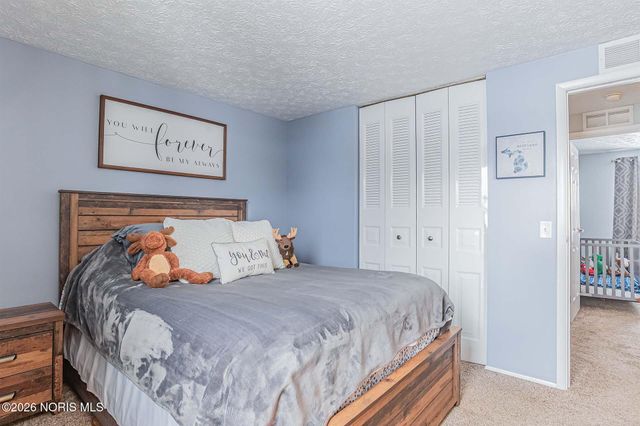 5484 Brook Point Road, Toledo, OH 43611