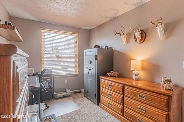 5484 Brook Point Road, Toledo, OH 43611