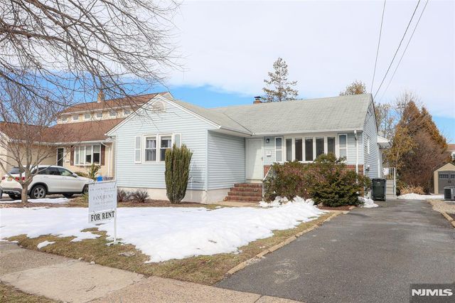 118 Hobart Avenue, Rutherford, NJ 07070