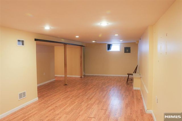 118 Hobart Avenue, Rutherford, NJ 07070