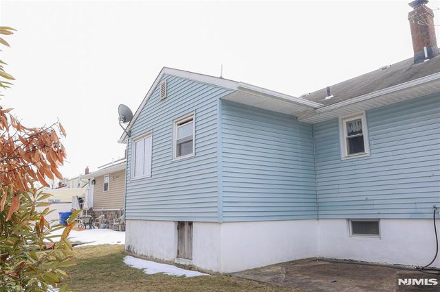 118 Hobart Avenue, Rutherford, NJ 07070