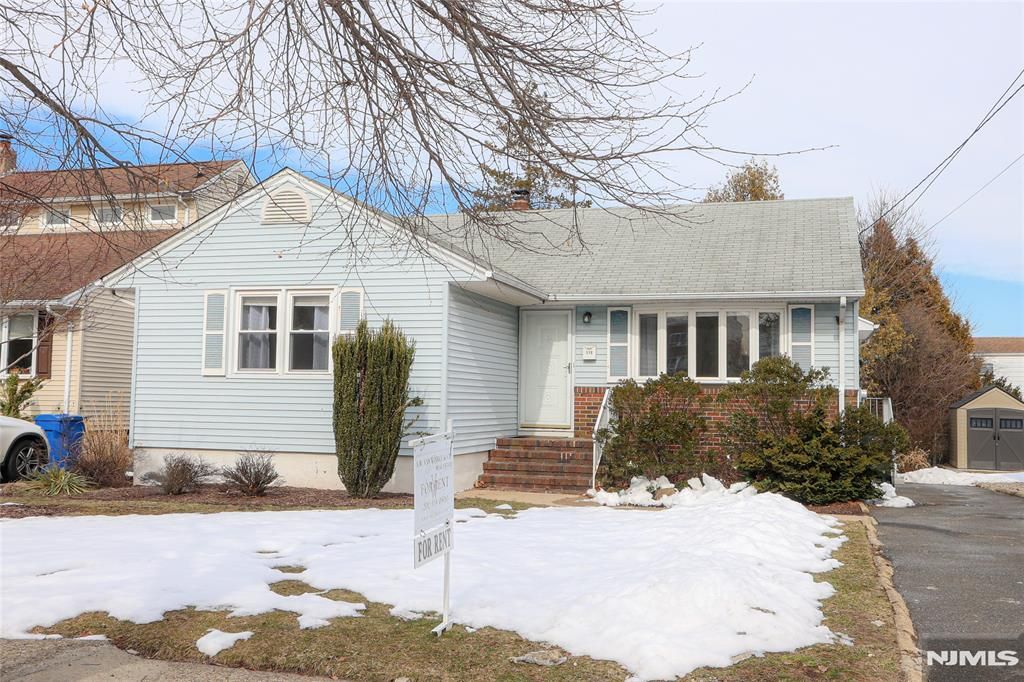 118 Hobart Avenue, Rutherford, NJ 07070