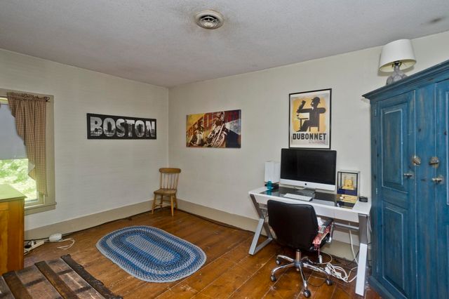 40 Somers Rd, East Longmeadow, MA 01028