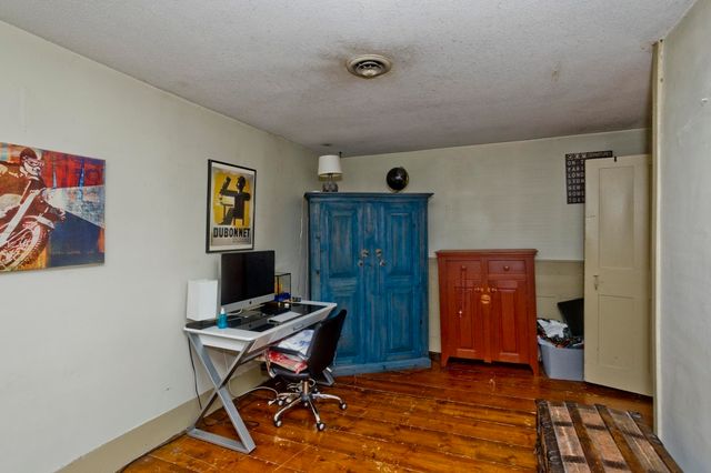 40 Somers Rd, East Longmeadow, MA 01028