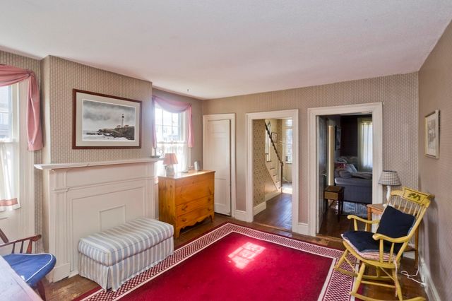 40 Somers Rd, East Longmeadow, MA 01028