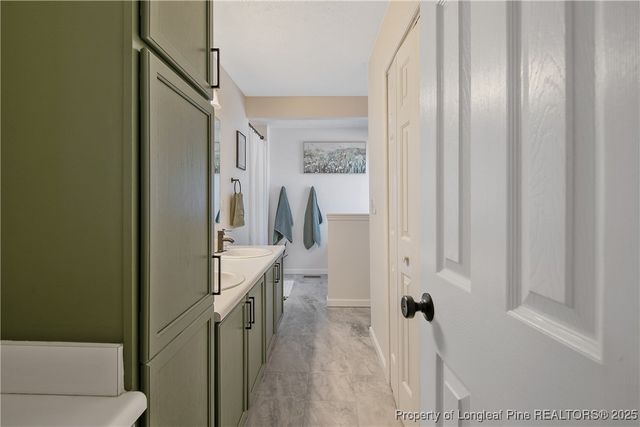 386 Forest Woods Drive, Raeford, NC 28376