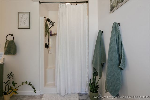 386 Forest Woods Drive, Raeford, NC 28376