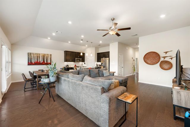 303 Cold River RUN, Kyle, TX 78640