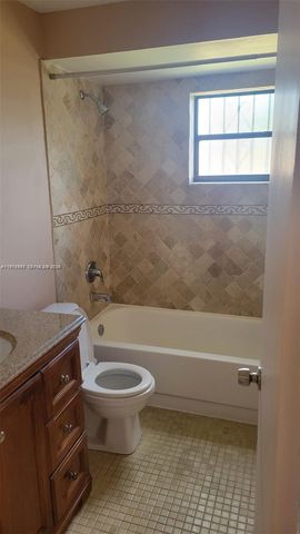 914 NW 106th Ave Cir 914, Miami, FL 33172