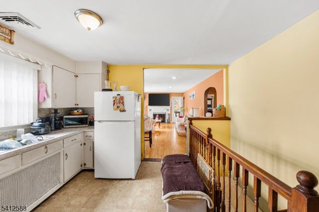 10 Dalrymple St, Randolph Twp., NJ 07869