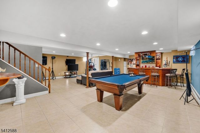 10 Dalrymple St, Randolph Twp., NJ 07869