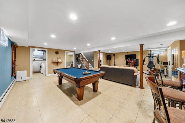 10 Dalrymple St, Randolph Twp., NJ 07869