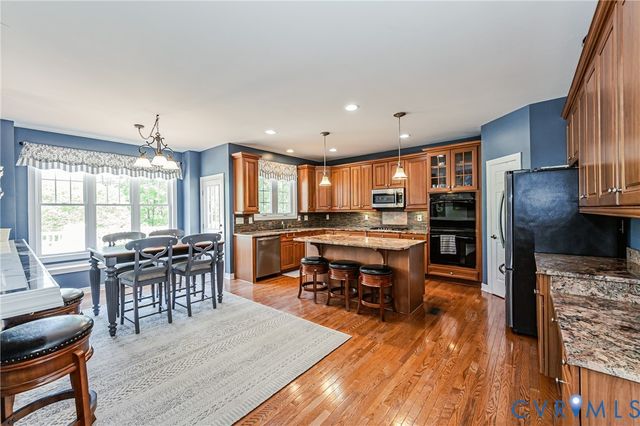 7717 Patriots Landing Pl, Quinton, VA 23141