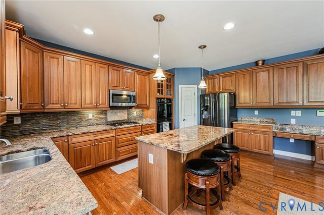7717 Patriots Landing Pl, Quinton, VA 23141