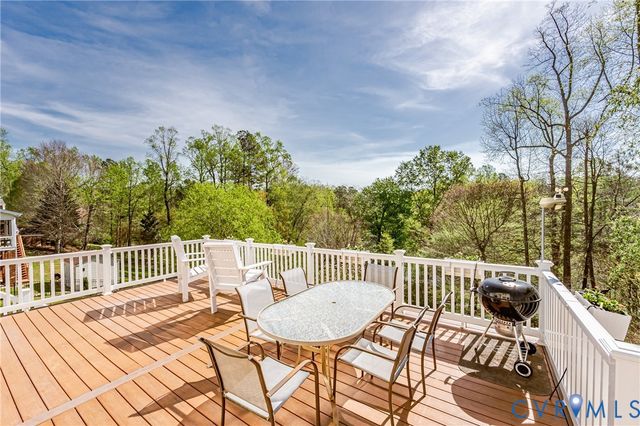 7717 Patriots Landing Pl, Quinton, VA 23141
