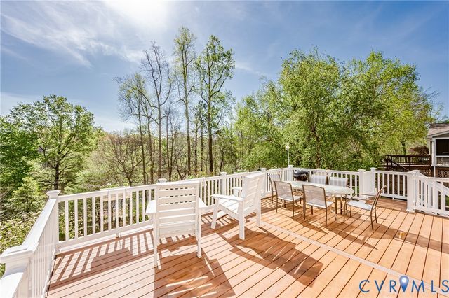 7717 Patriots Landing Pl, Quinton, VA 23141