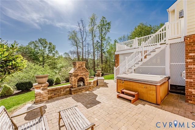 7717 Patriots Landing Pl, Quinton, VA 23141