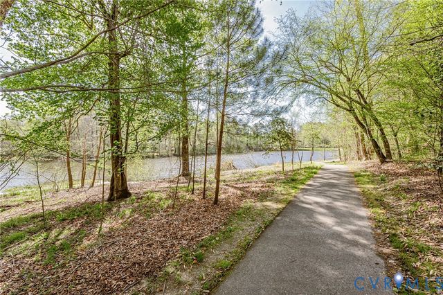 7717 Patriots Landing Pl, Quinton, VA 23141