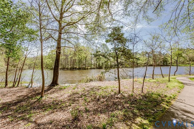 7717 Patriots Landing Pl, Quinton, VA 23141