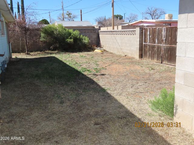 233 W BERRIDGE Drive, Sierra Vista, AZ 85635