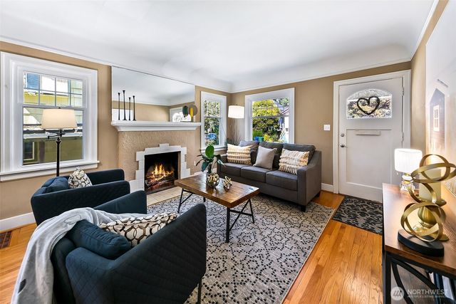 1035 NE 91st Street, Seattle, WA 98115