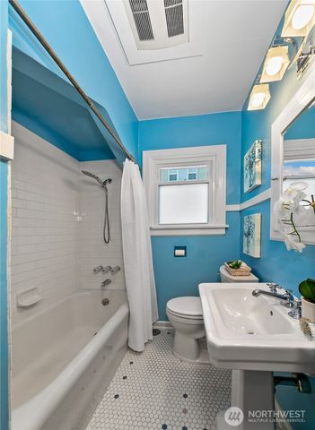 1035 NE 91st Street, Seattle, WA 98115