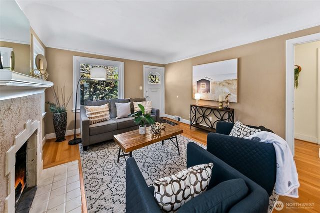 1035 NE 91st Street, Seattle, WA 98115