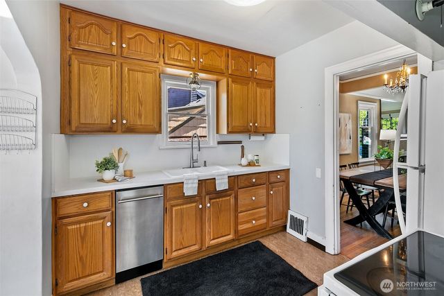 1035 NE 91st Street, Seattle, WA 98115